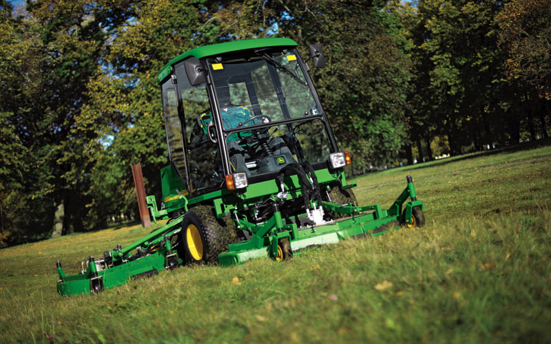 New wide area mowers from Deere
