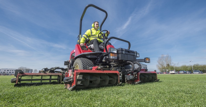 Council chooses Toro T4240 for multi-site use