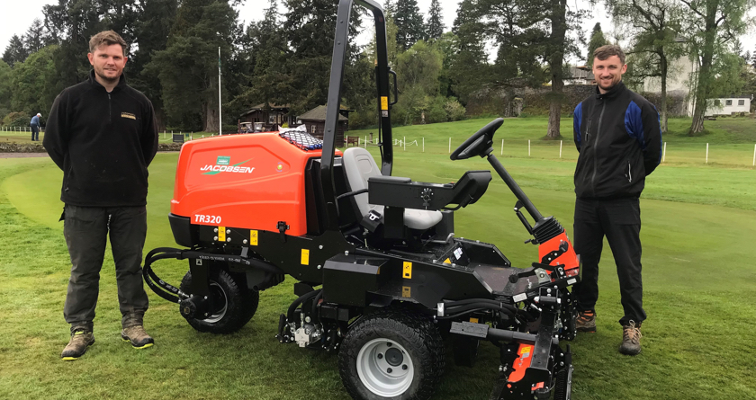 Retiring Ronnie makes two last purchases for Buchanan Castle GC team